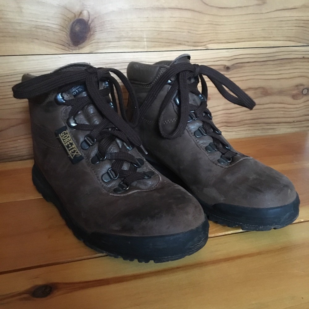 Vasque Brown Leather Gore-Tex Hiking Boot 7.5M
